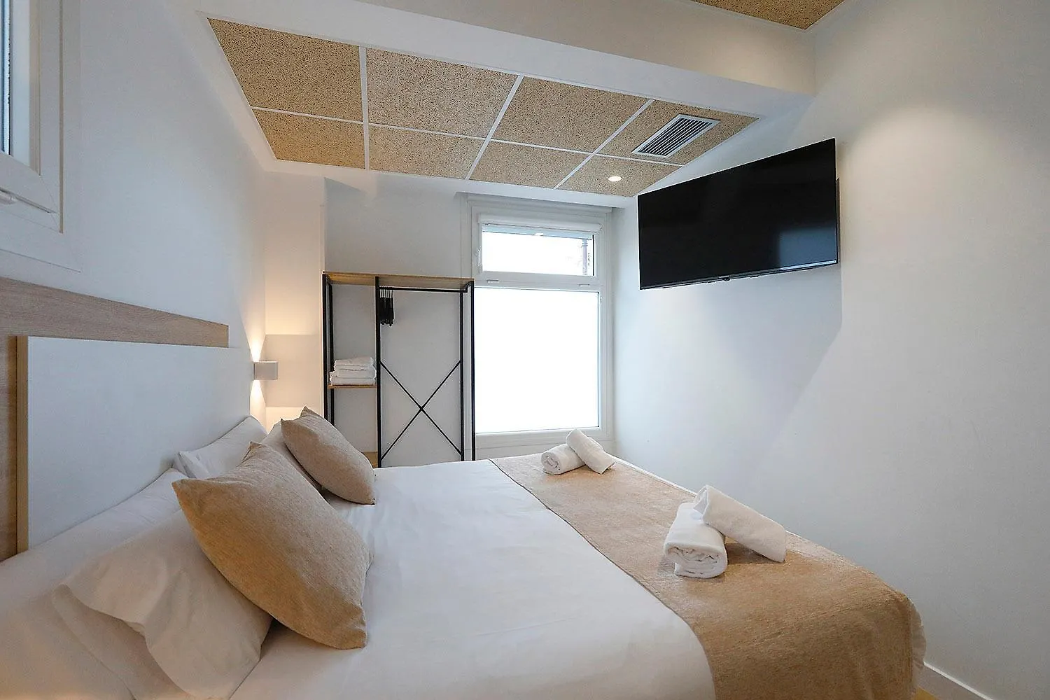 Elegant Rooms Lasarte Oria 0*,  Španělsko